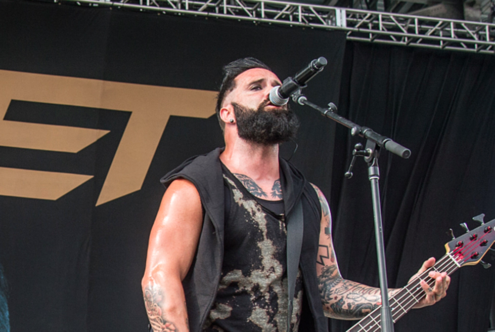 Skillet's John Cooper Discusses Raising Children While on Tour