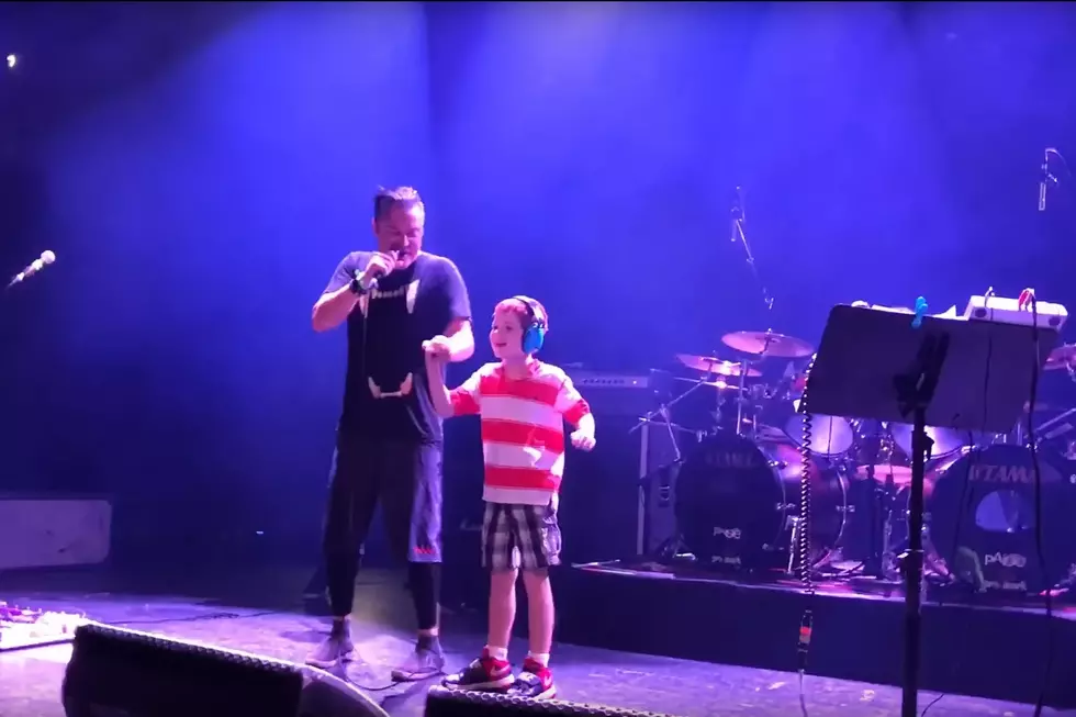 Dead Cross' Mike Patton Brings Young Fan Onstage, Comments on Injury