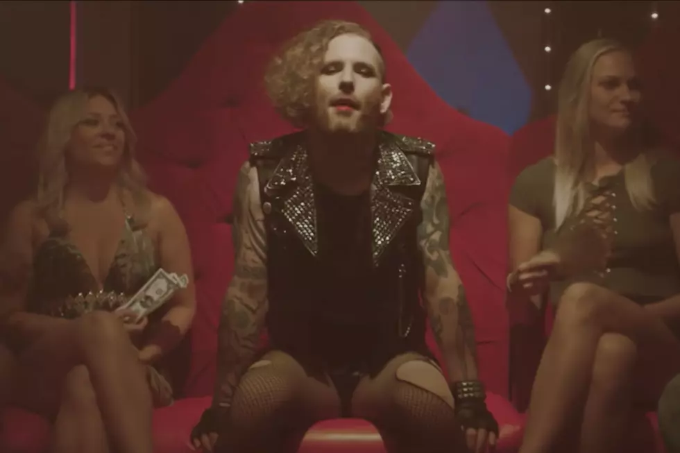 Stone Sour Perform in Steel Panther-Staffed Strip Club in ‘Rose Red Violent Blue’ Video