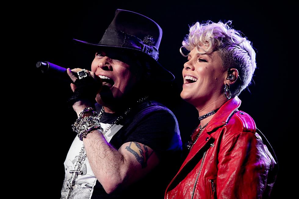 Guns N' Roses Joined Onstage by Pink In New York for 'Patience'