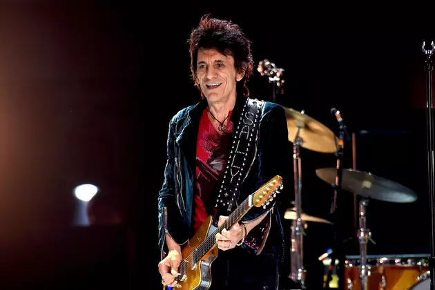 Rolling Stones Guitarist Ronnie Wood Is Cancer Free