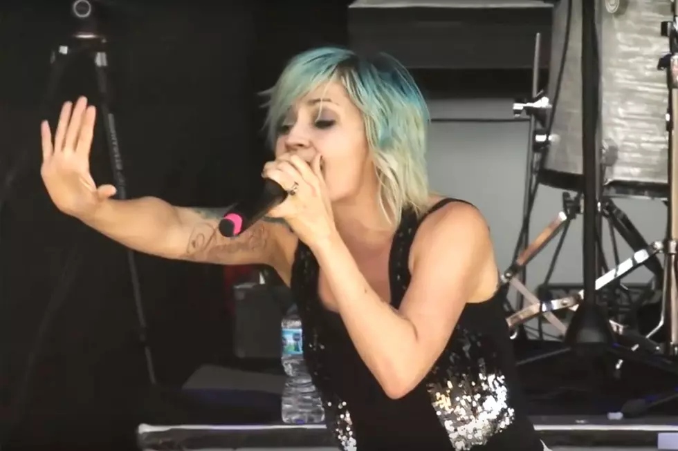 Lacey Sturm's 'The Soldier' Video, Pays Tribute to Billy Graham