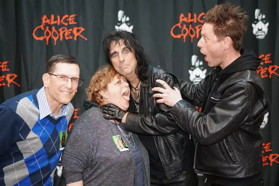 Alice Cooper Choked My Mom (…and She Liked It)