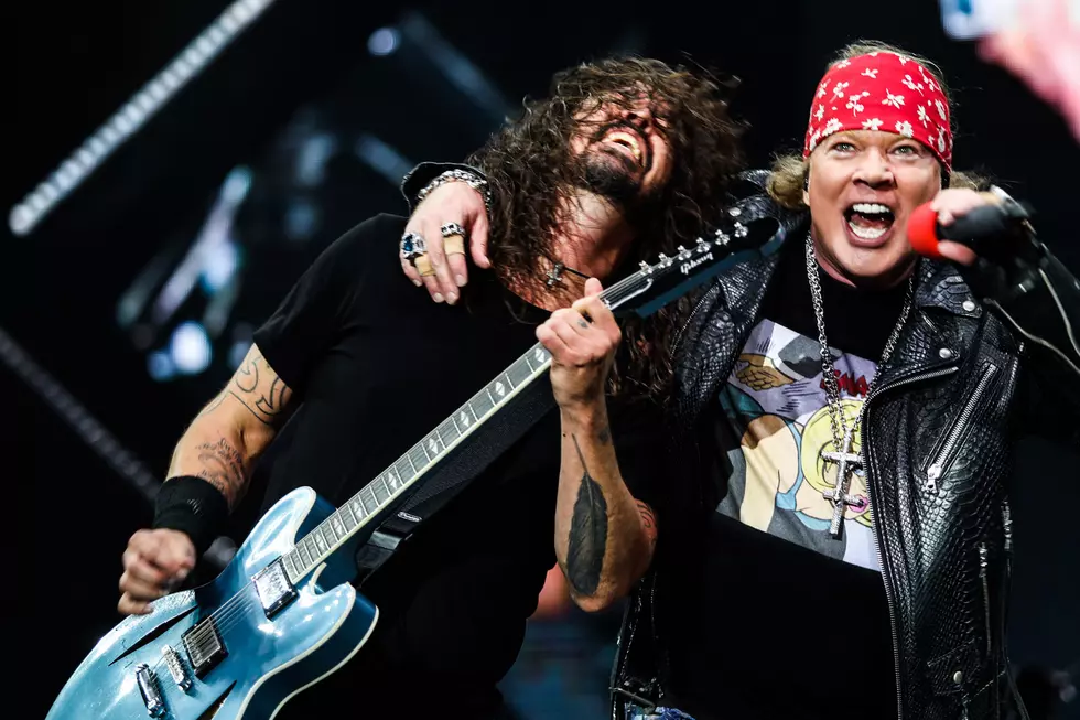 Foo Fighters, Guns N’ Roses Perform Together Live