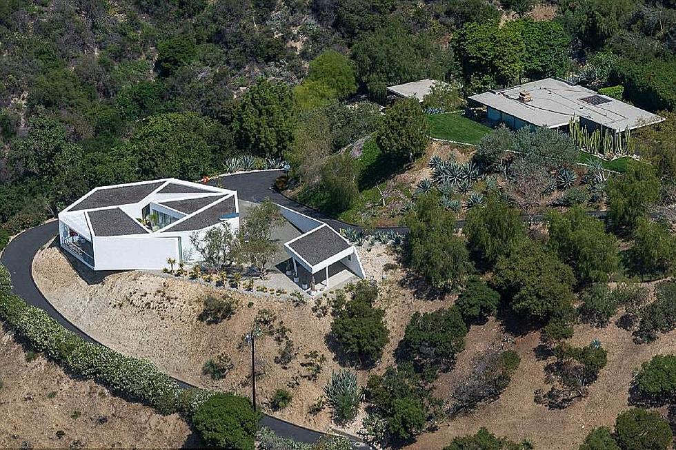 Flea Purchases Two-Home California Compound for $4.25 Million