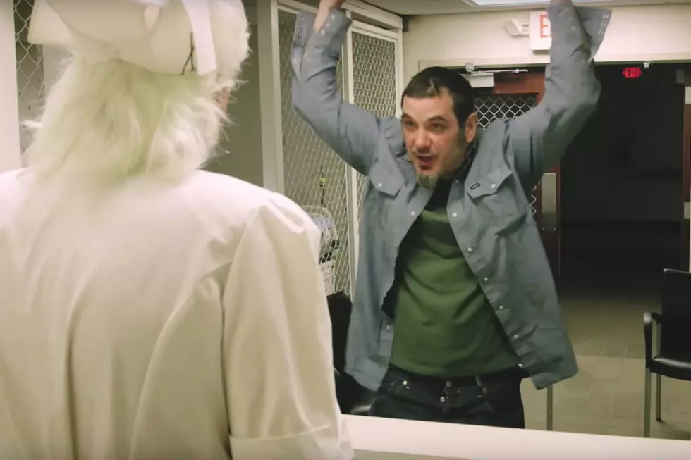Anselmo Honors 'One Flew Over the Cuckoo's Nest' in New Video