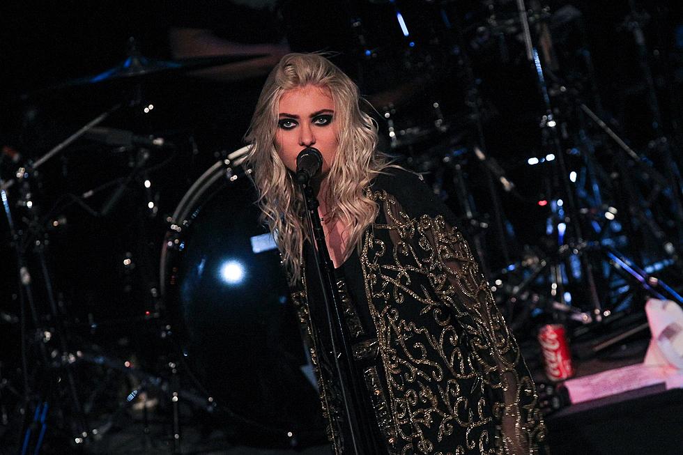 The Pretty Reckless’ Taylor Momsen Covers ‘This Land is Your Land’
