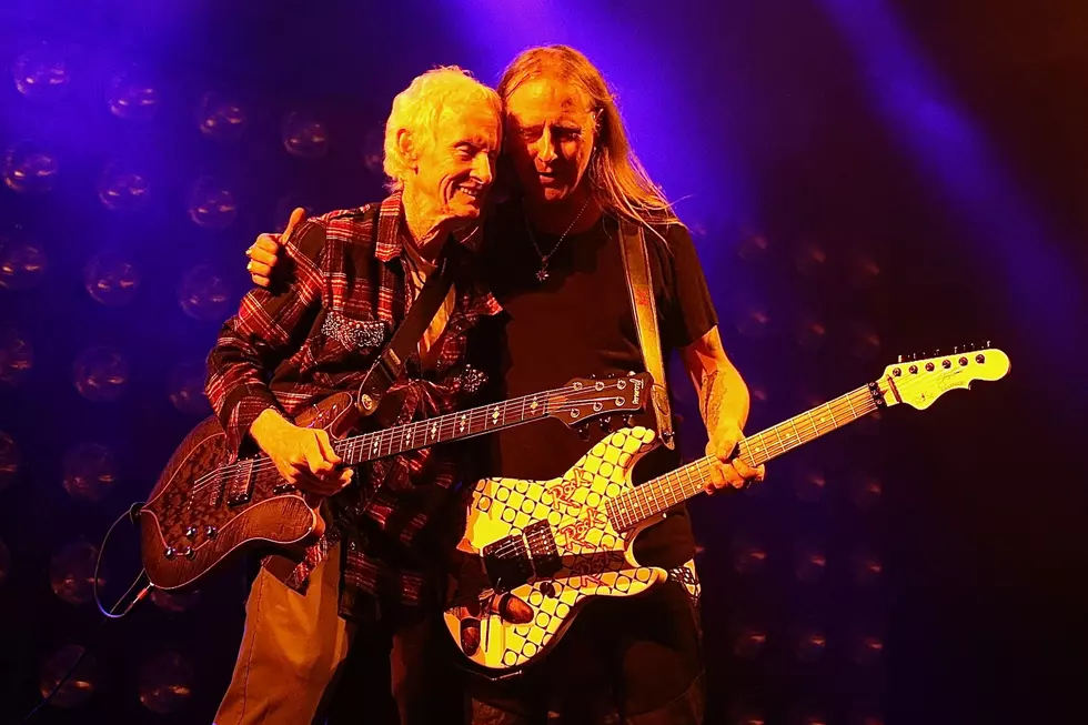 Doors Guitarist Robby Krieger Joined Alice In Chains Onstage
