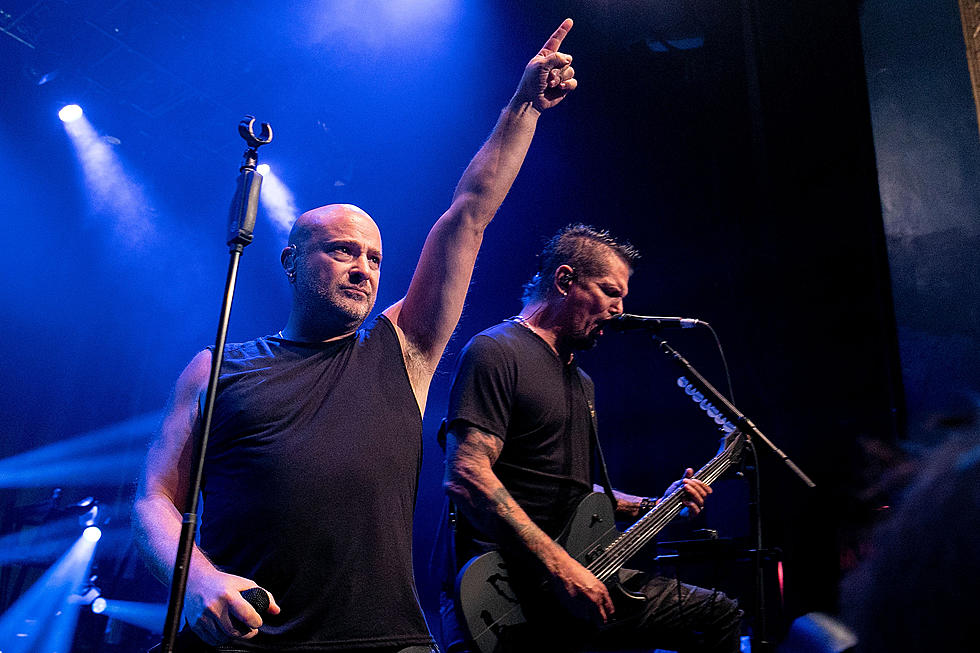 Disturbed’s ‘Are You Ready’ + ‘A Reason to Fight’ Make Live Debuts in Chicago