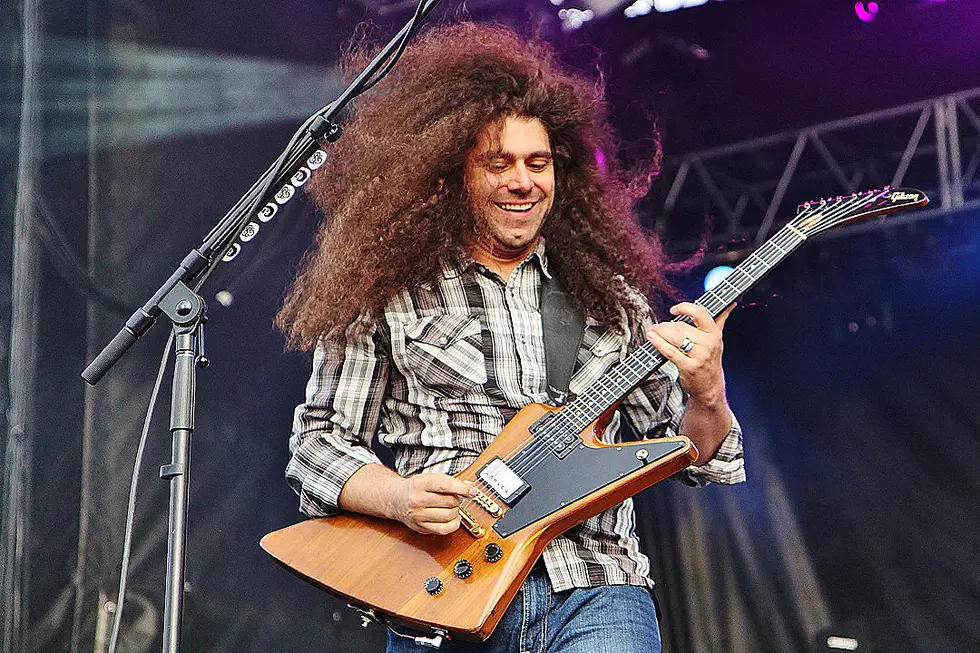 Coheed and Cambria Frontman Cuts Hair Off, Is Unrecognizable