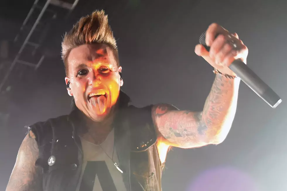 Papa Roach Play Live With Jacoby Shaddix&#8217;s Kid, Crowd Goes Wild