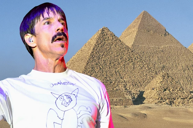 Red Hot Chili Peppers to Perform at Egypt&#8217;s Pyramids of Giza
