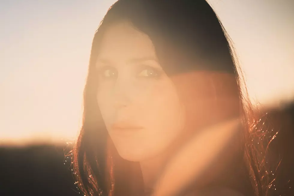 Chelsea Wolfe Announces 'Birth of Violence' Album, New Song, Tour