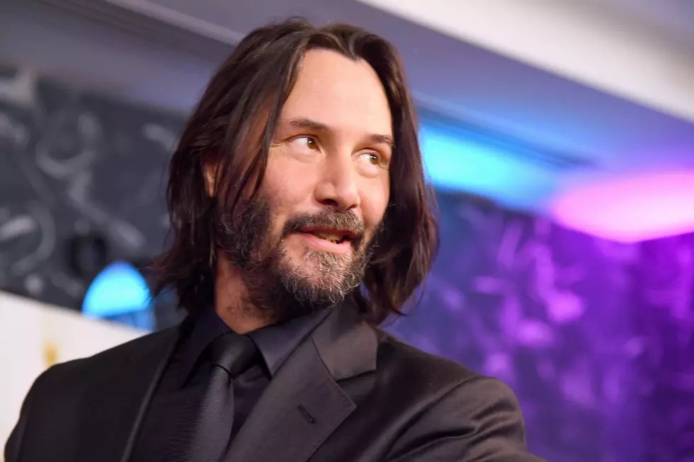 Keanu Reeves Shows Off Shiny Guitar in Use for ‘Bill & Ted’ Sequel