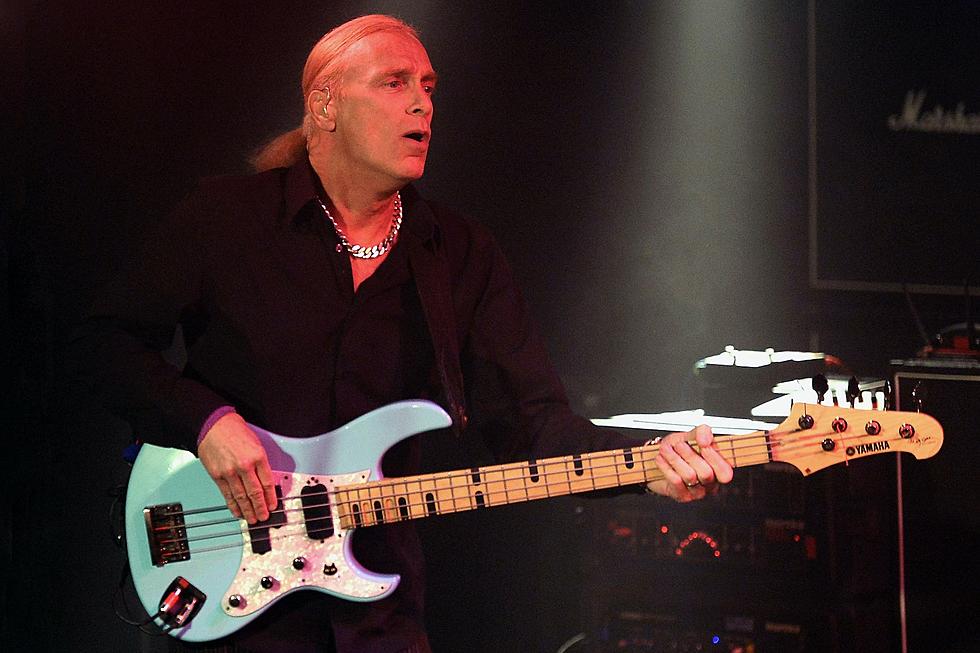 Bassist Billy Sheehan: I Was Asked to Join Van Halen Three Times