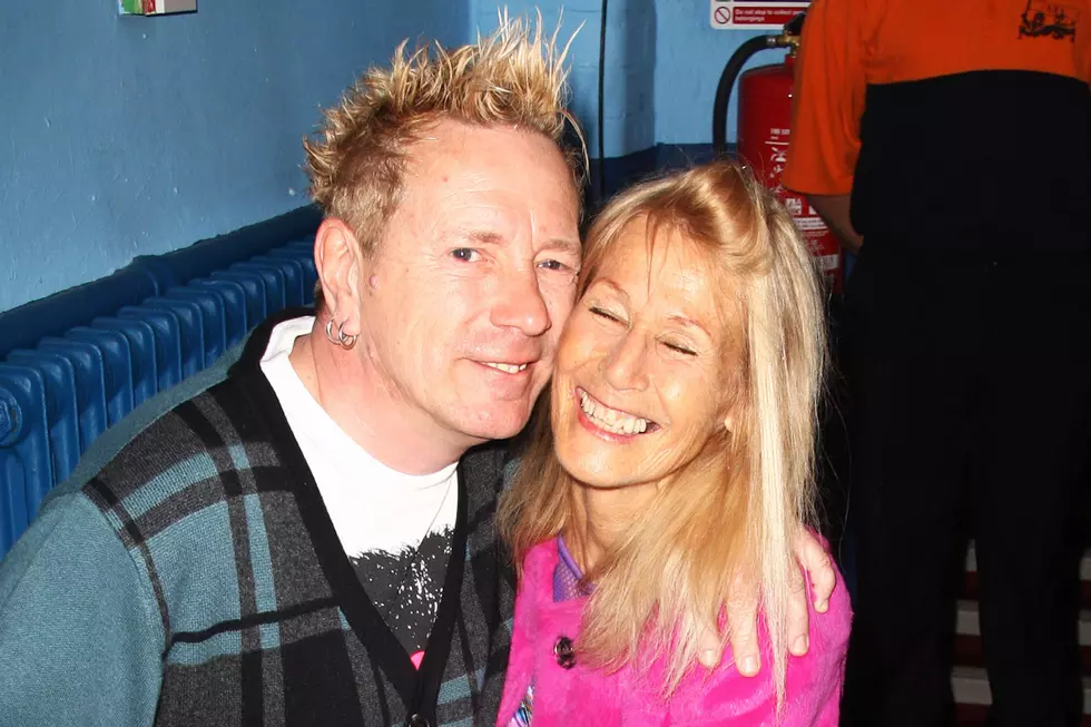 Johnny Rotten’s Wife Diagnosed With Alzheimer’s Disease, Sex Pistol Becomes Full-Time Caregiver