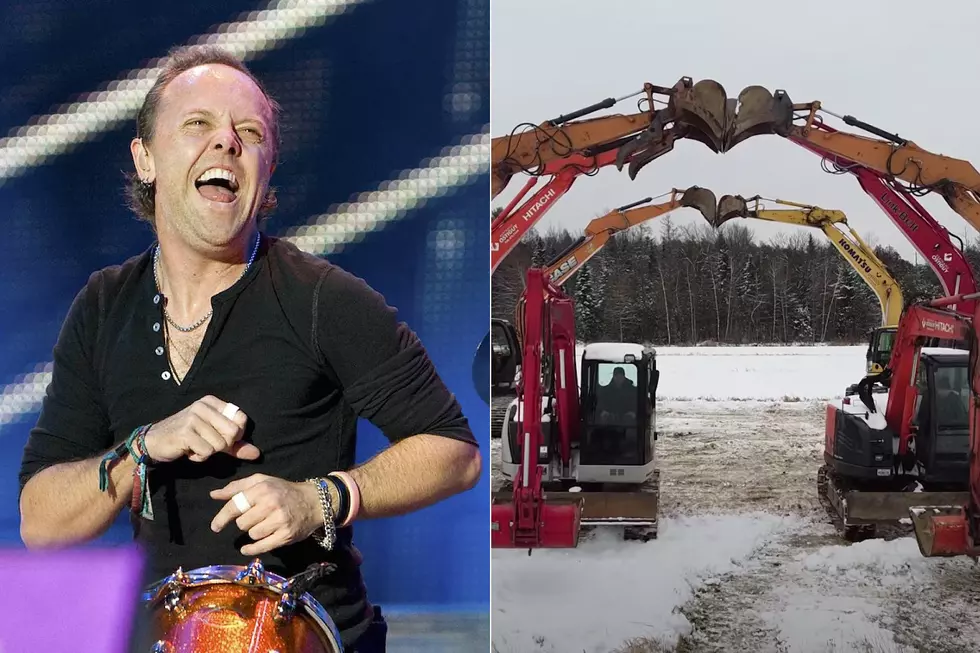 Metallica: Construction Vehicles Do Synchronized Dance to Orchestral Version of ‘Nothing Else Matters’