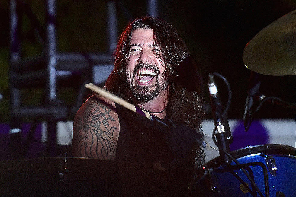 Dave Grohl Spent 16 Hours Cooking BBQ for Homeless Shelter