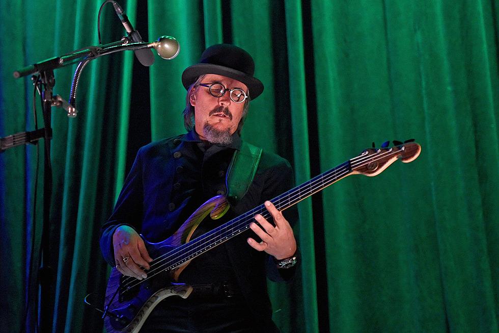 Les Claypool's Fearless Flying Frog Brigade Return After 18 Years