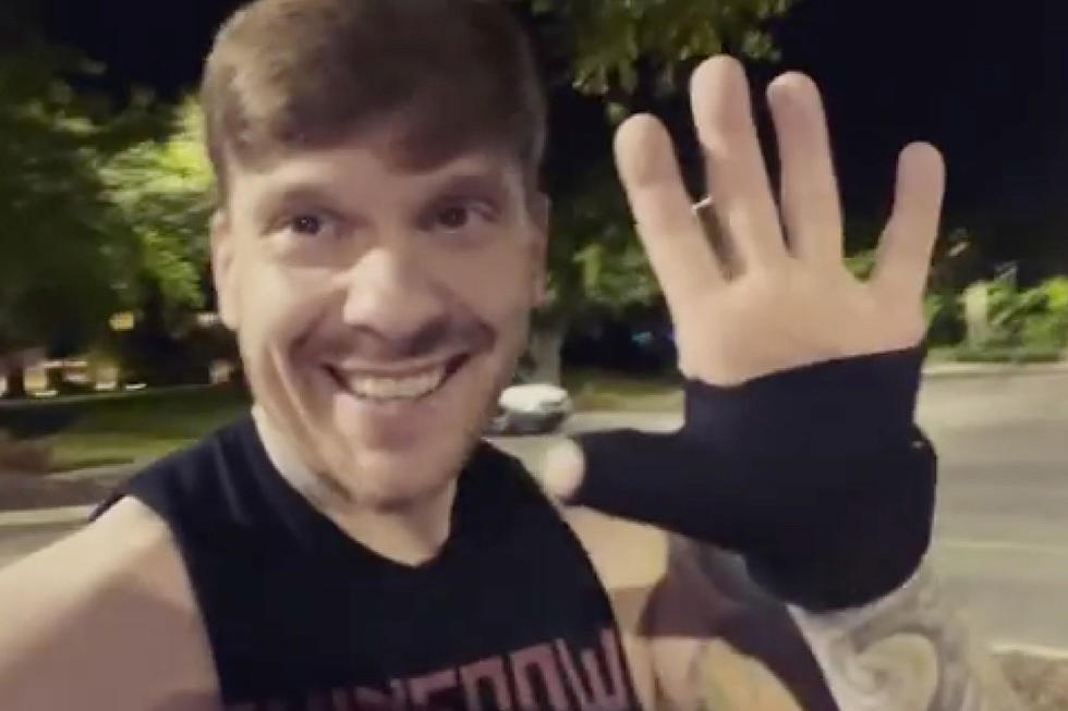 Shinedown’s Brent Smith Sprains Thumb After ‘Going Hard in the Paint’