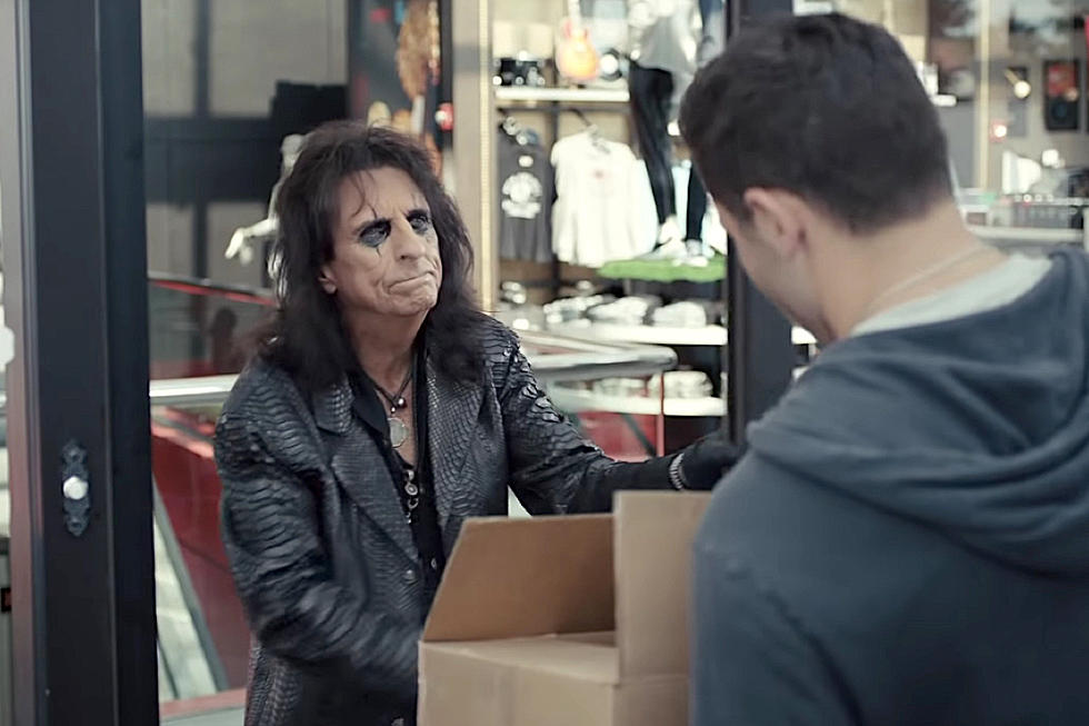 Watch Alice Cooper Iron Out a Delivery Mix-Up With NFL QB Baker Mayfield