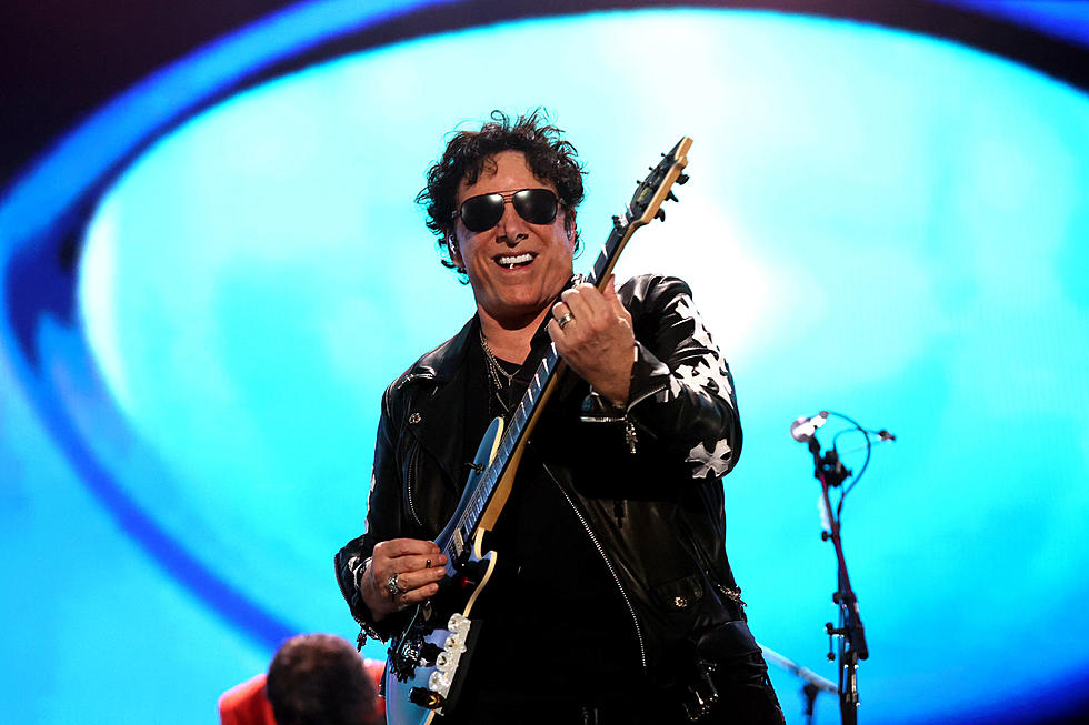 Journey’s Neal Schon Warns Fans of Online Imposter