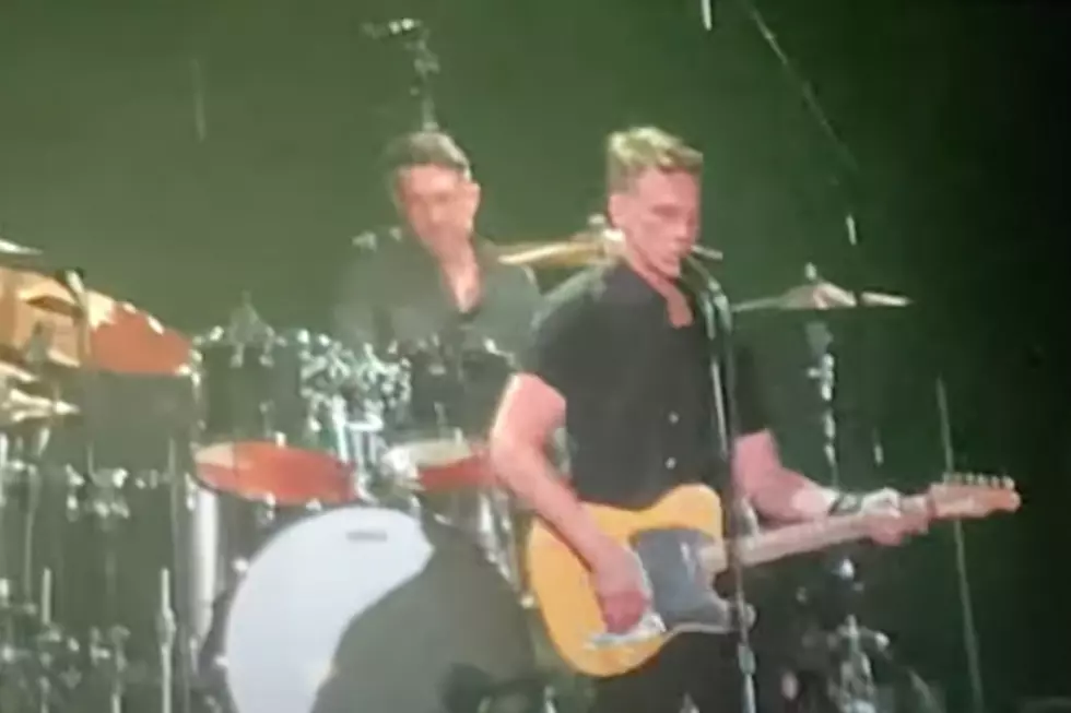 Pearl Jam's Matt Cameron Leads Taylor Hawkins Tribute