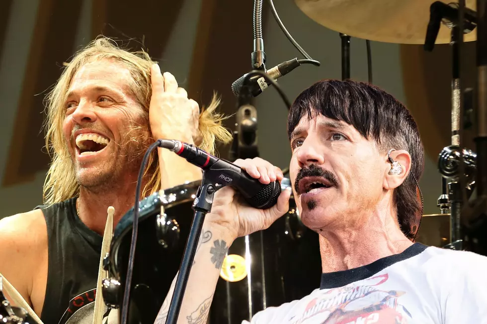 See Red Hot Chili Peppers' Fest Tribute Speech to Taylor Hawkins