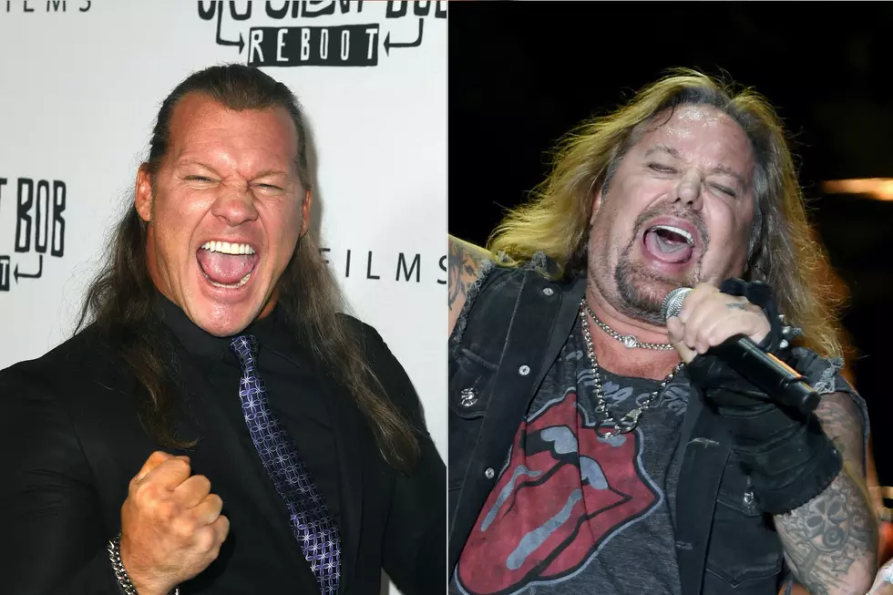 Chris Jericho Calls Vince Neil 'Notorious' for His Live Singing