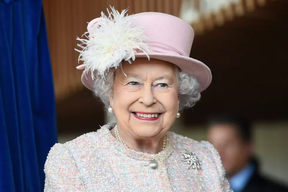 Rockers Mourn the Death of Queen Elizabeth
