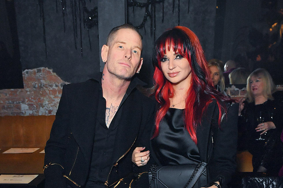 Alicia Taylor Explains Why Corey Taylor Doesn’t Take Photos With Fans When They’re Out Together