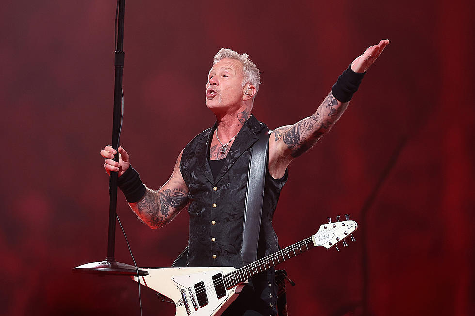 Metallica’s James Hetfield Has a Message + Goals for 2024