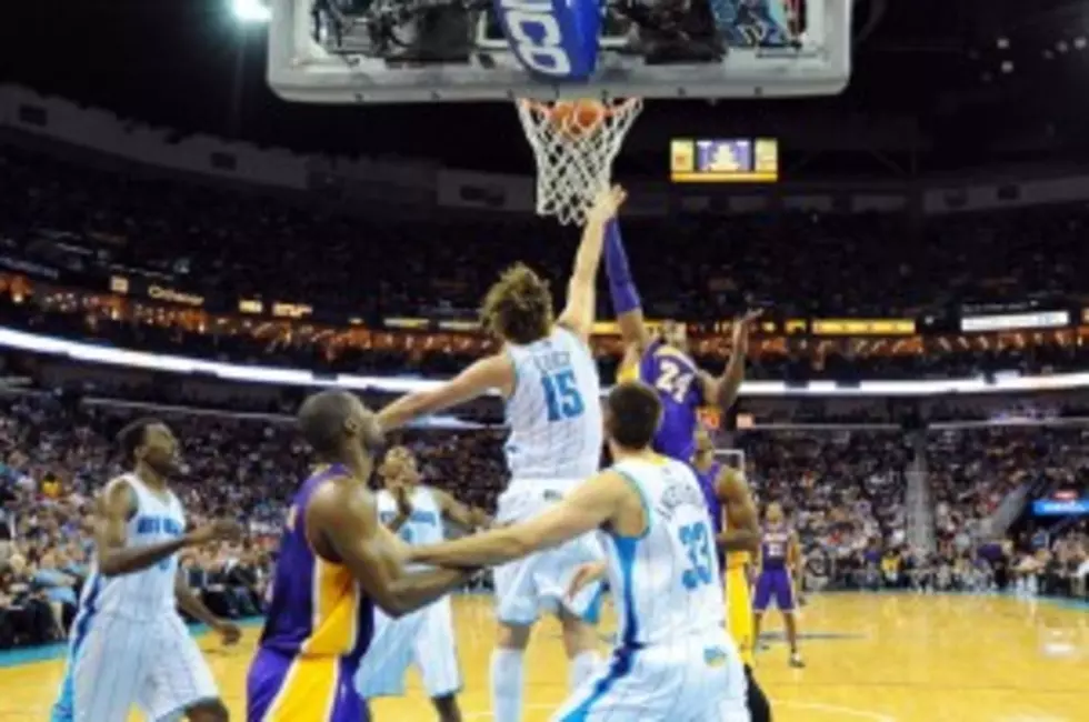 Hornets Completely Collapse, Lose To Lakers