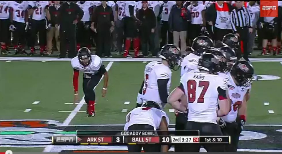 Arkansas State&#8217;s &#8220;Hide The Midget&#8221; Trick Play Helped Win GoDaddy Bowl