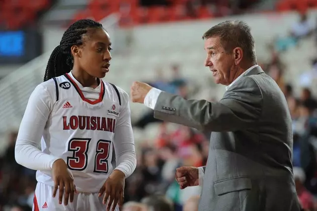 Cajuns Hold Fast At 22nd In Mid-Major Poll