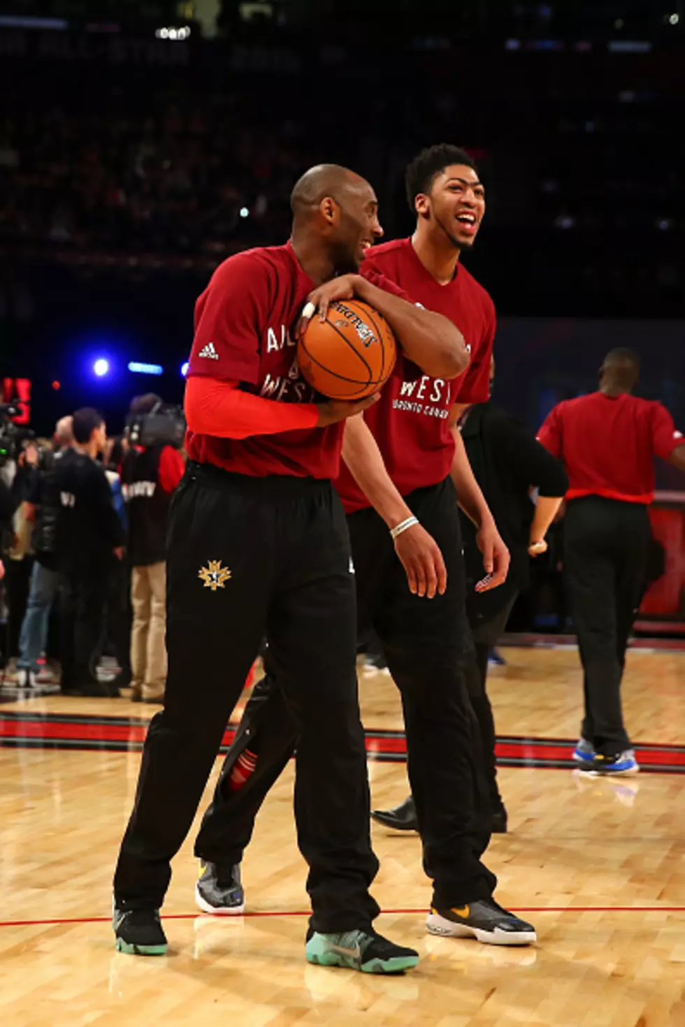 Anthony Davis Shines, West Beats East In Record Scoring NBA All Star Game