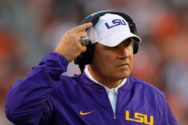 Les Miles Reportedly Out Of Consideration For Western Michigan Opening