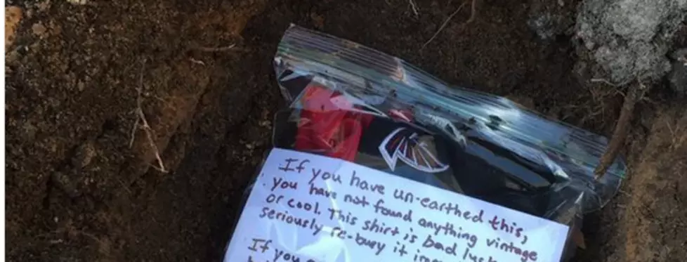 Falcons Fan Buries His Jersey Underground With Hilarious Note