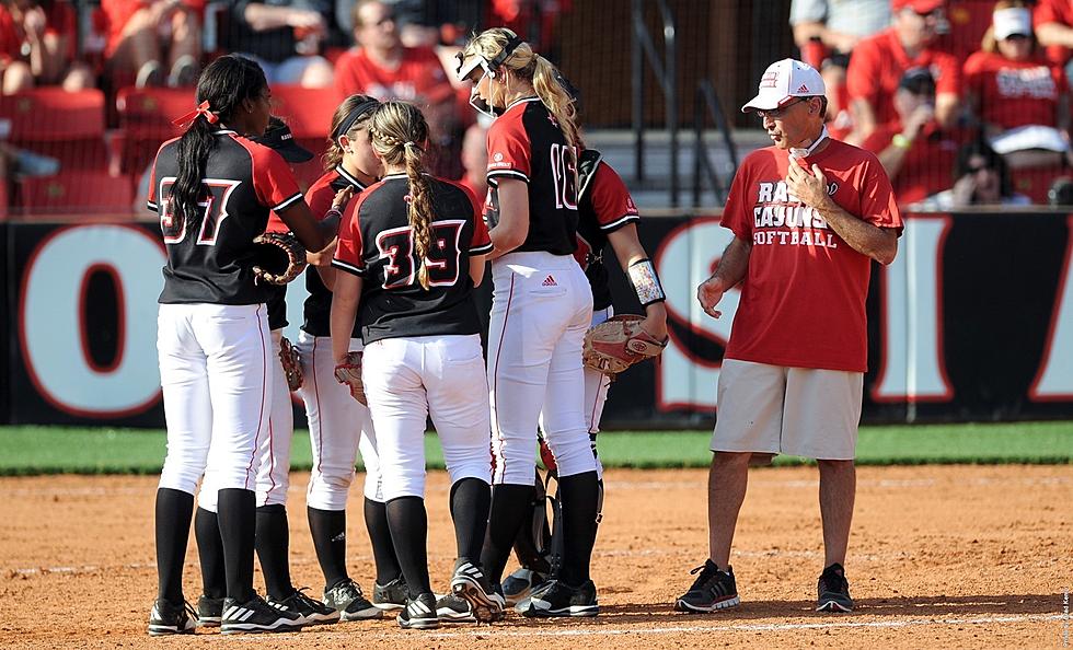 UL Softball Up Two Spots In Latest Poll