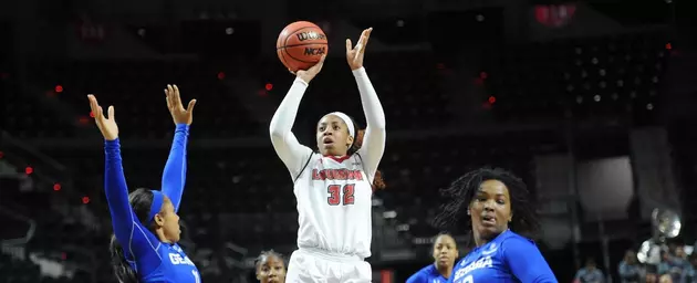 UL&#8217;s Simone Fields Eclipses 1,000 Career Points