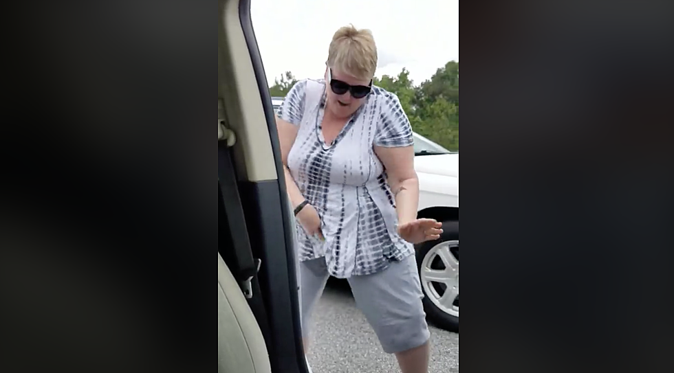 Woman Gets Out Of Car, Dances While Traffic At A Complete Stop On The Interstate [VIDEO]