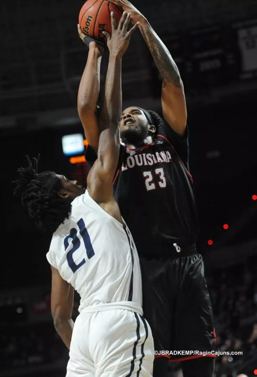 Cajuns Host Georgia State in &#8220;Blackout&#8221; Game