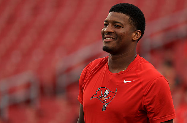 WATCH: Jameis Winston Adds Boxing to Off-Season Workouts