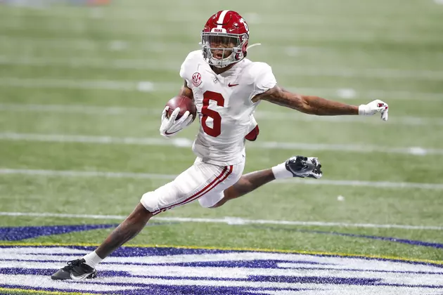 Alabama&#8217;s DeVonta Smith Named AP Player of the Year