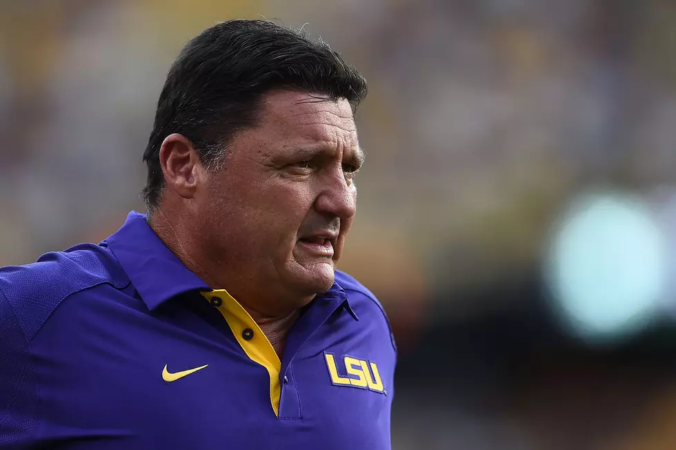 New Zealand Actor Portrays Coach Ed Orgeron on Young Rock to Mixed Results [Video]