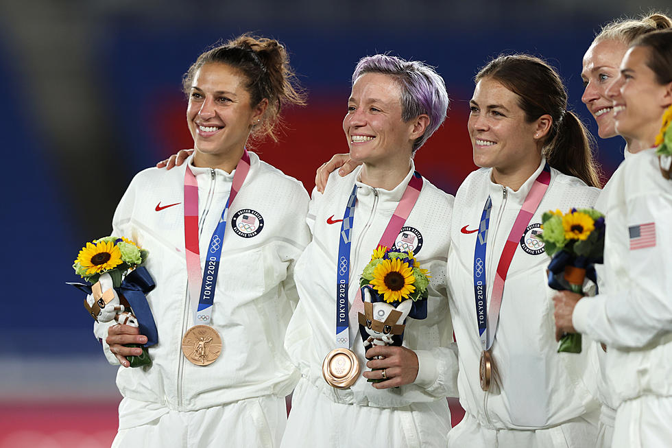 US Women&#8217;s Soccer Players Settle Equal Pay Lawsuit