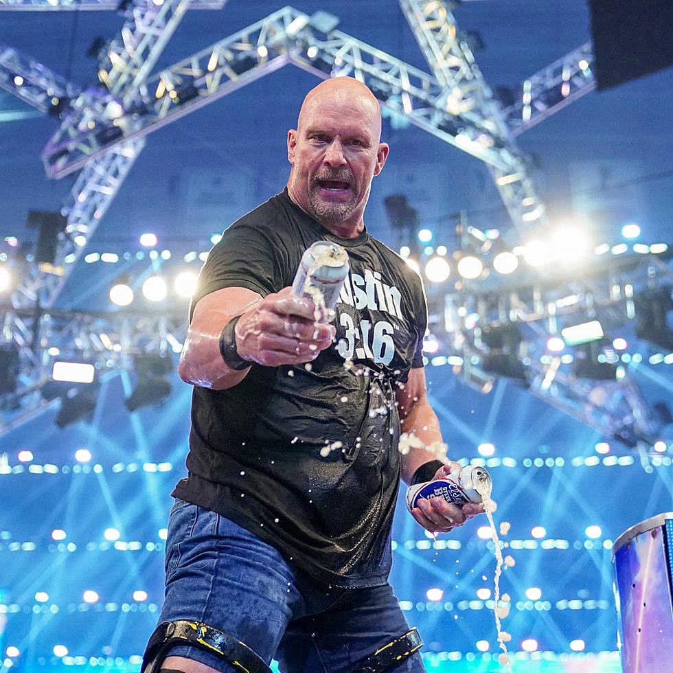 Stoned Cold Steve Austin Reappears At WrestleMania 38