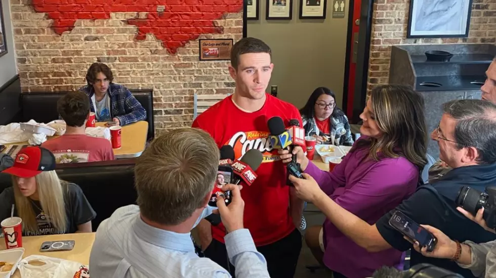Stetson Bennett Returned to Canes After Winning National Championship (Video)