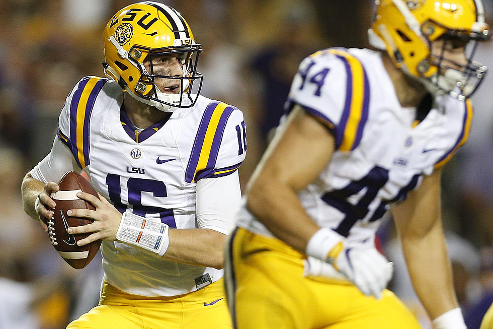 Harris Benched – Etling Leads LSU Tigers To Victory