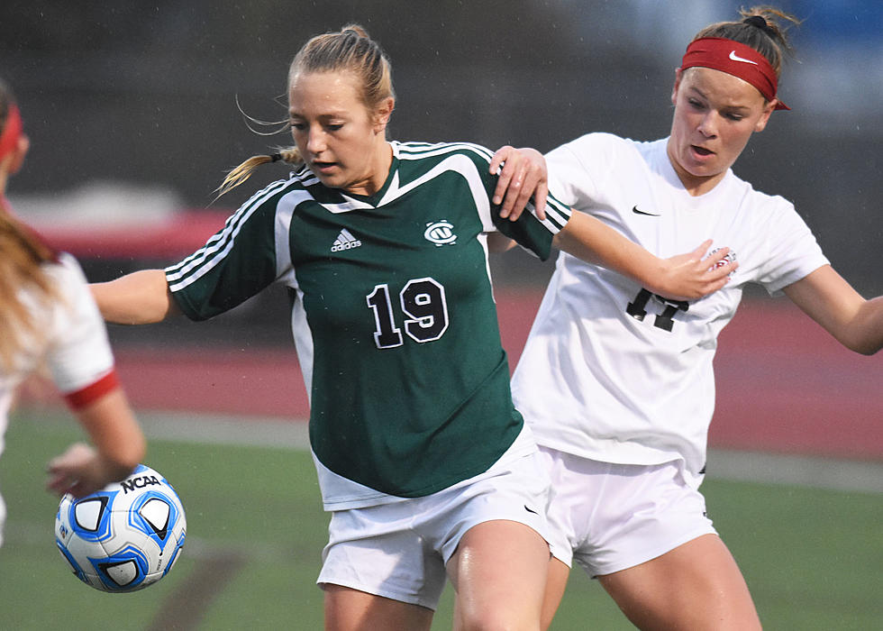 Girls Soccer &#8211; Colts Neck Falls to Hunterdon Central